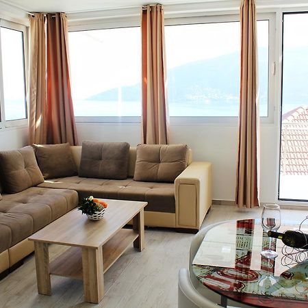 Jk Apartmani Херцег-Нови Экстерьер фото