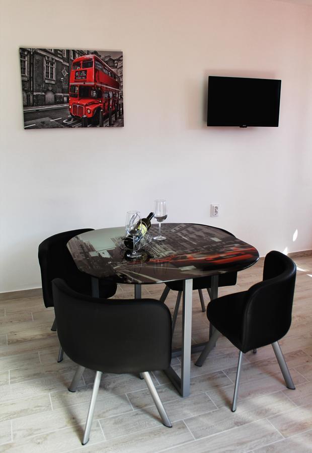 Jk Apartmani Херцег-Нови Экстерьер фото